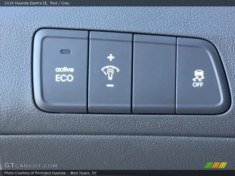 Red / Gray 2016 Hyundai Elantra SE