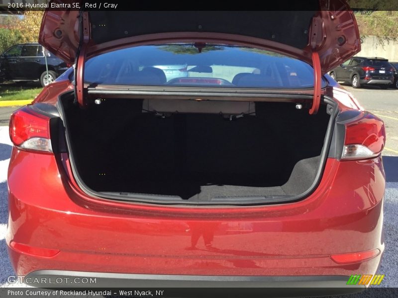 Red / Gray 2016 Hyundai Elantra SE