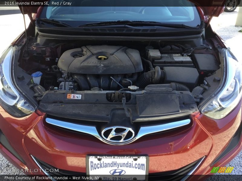 Red / Gray 2016 Hyundai Elantra SE