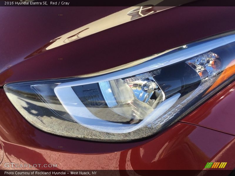 Red / Gray 2016 Hyundai Elantra SE