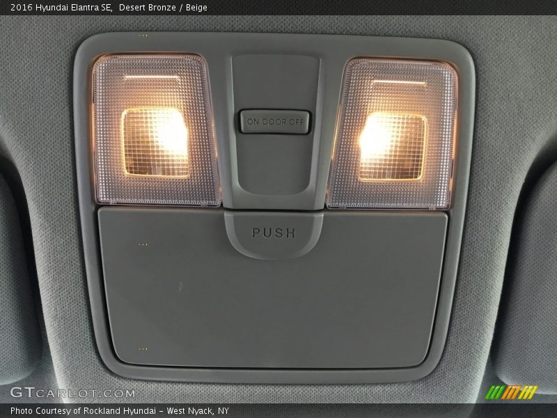 Desert Bronze / Beige 2016 Hyundai Elantra SE