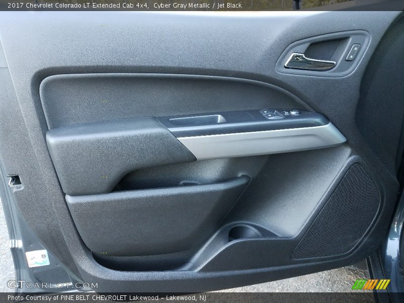 Cyber Gray Metallic / Jet Black 2017 Chevrolet Colorado LT Extended Cab 4x4