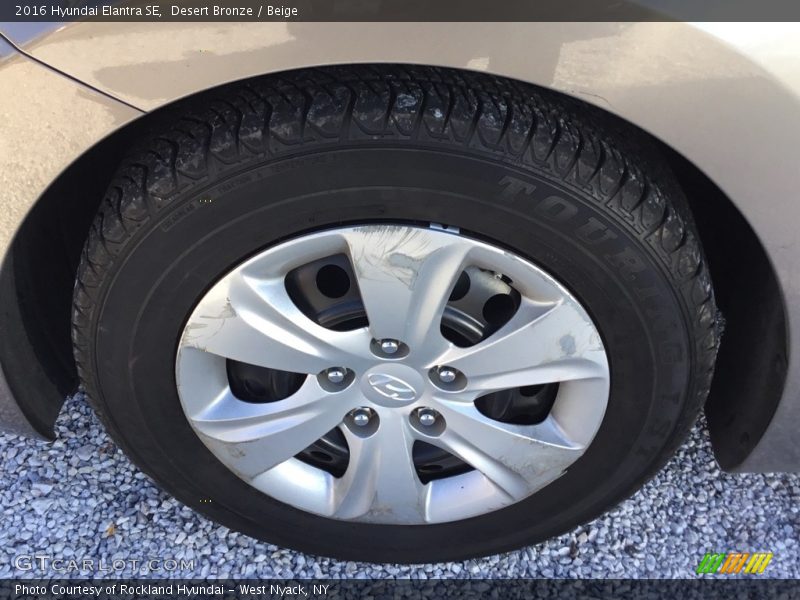 Desert Bronze / Beige 2016 Hyundai Elantra SE