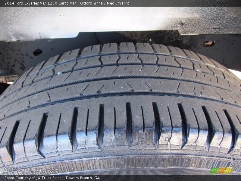 Oxford White / Medium Flint 2014 Ford E-Series Van E250 Cargo Van