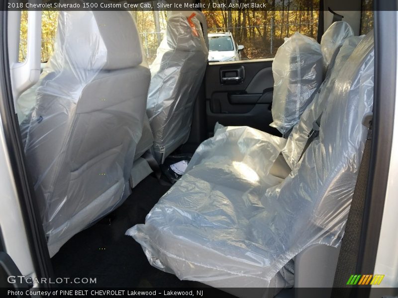 Silver Ice Metallic / Dark Ash/Jet Black 2018 Chevrolet Silverado 1500 Custom Crew Cab