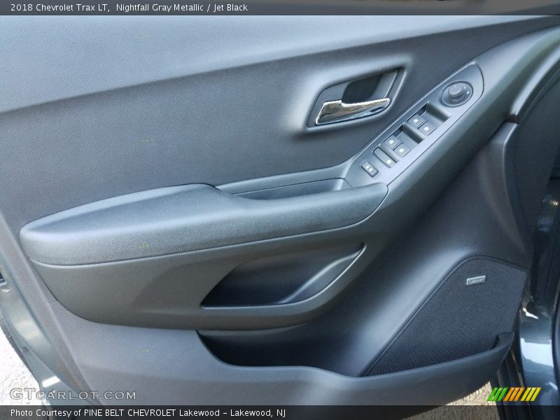Nightfall Gray Metallic / Jet Black 2018 Chevrolet Trax LT