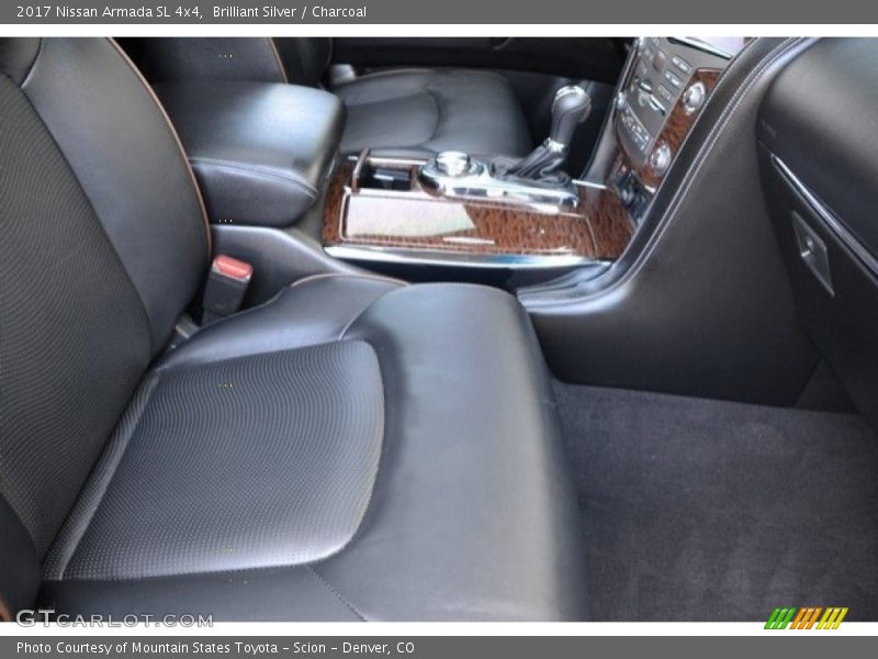 Brilliant Silver / Charcoal 2017 Nissan Armada SL 4x4