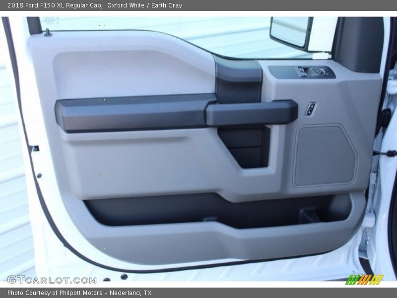 Oxford White / Earth Gray 2018 Ford F150 XL Regular Cab