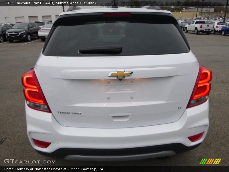 Summit White / Jet Black 2017 Chevrolet Trax LT AWD