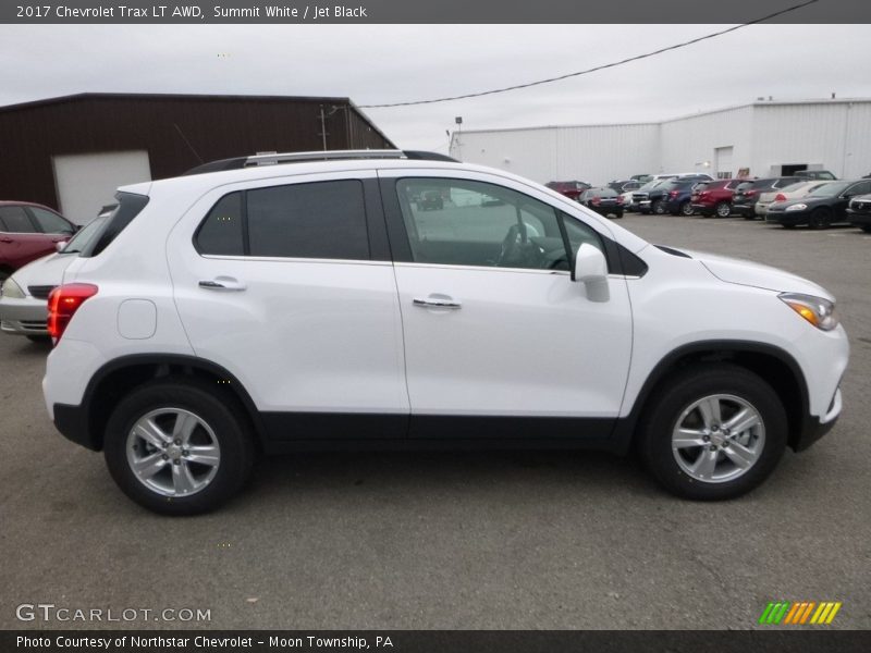 Summit White / Jet Black 2017 Chevrolet Trax LT AWD