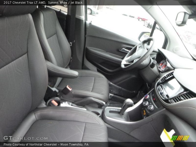 Summit White / Jet Black 2017 Chevrolet Trax LT AWD