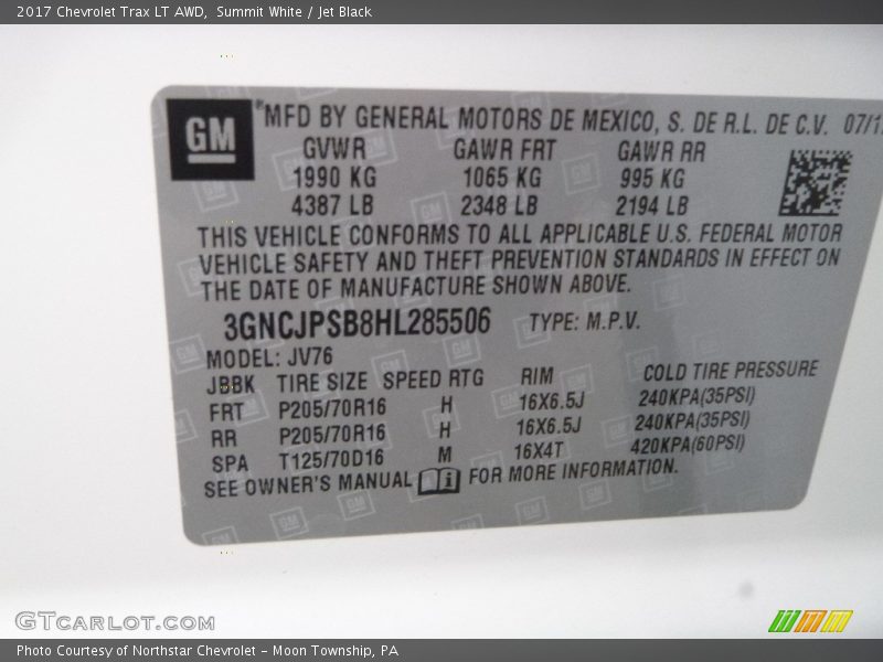 Summit White / Jet Black 2017 Chevrolet Trax LT AWD
