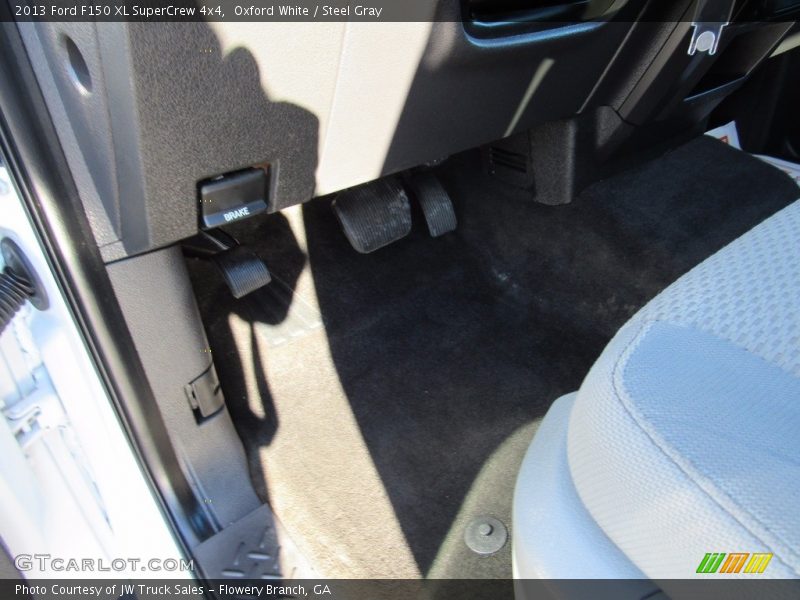 Oxford White / Steel Gray 2013 Ford F150 XL SuperCrew 4x4