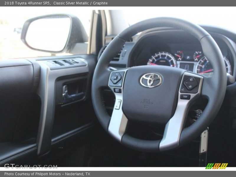 Classic Silver Metallic / Graphite 2018 Toyota 4Runner SR5