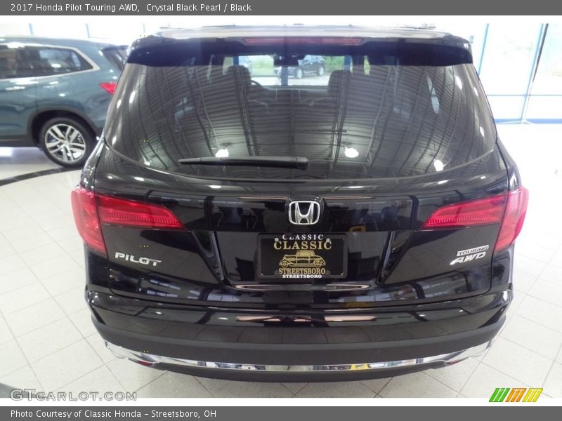 Crystal Black Pearl / Black 2017 Honda Pilot Touring AWD