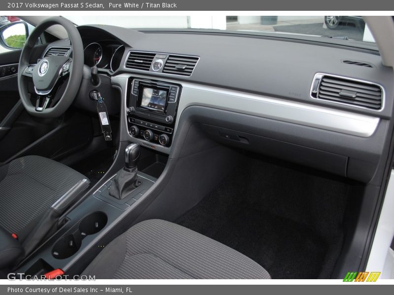 Pure White / Titan Black 2017 Volkswagen Passat S Sedan