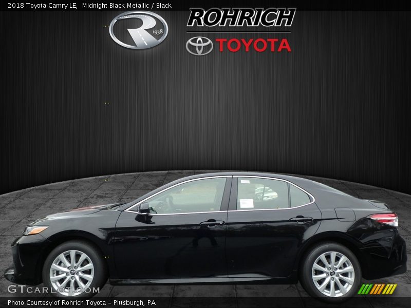 Midnight Black Metallic / Black 2018 Toyota Camry LE
