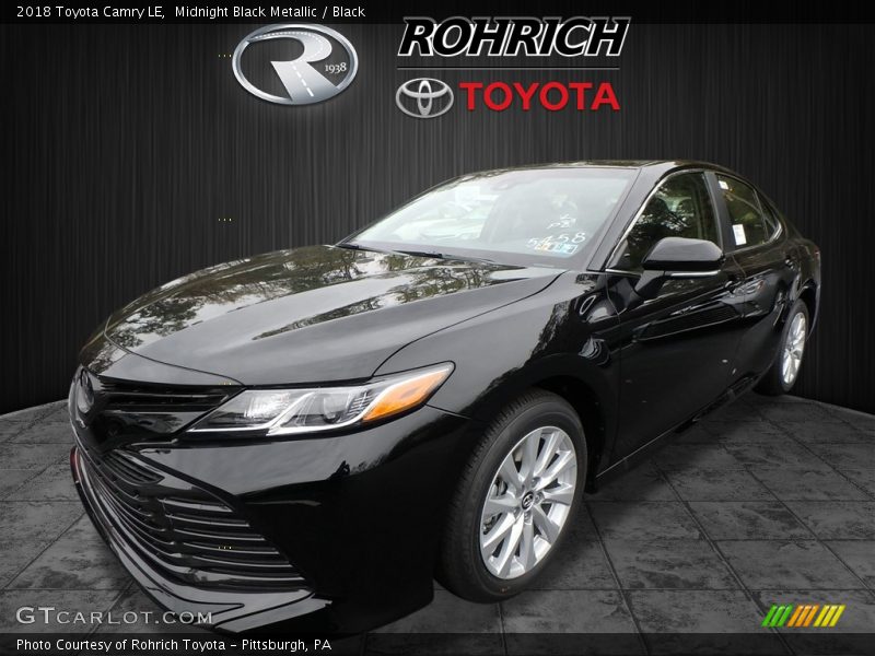 Midnight Black Metallic / Black 2018 Toyota Camry LE