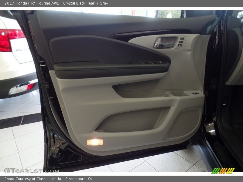 Crystal Black Pearl / Gray 2017 Honda Pilot Touring AWD