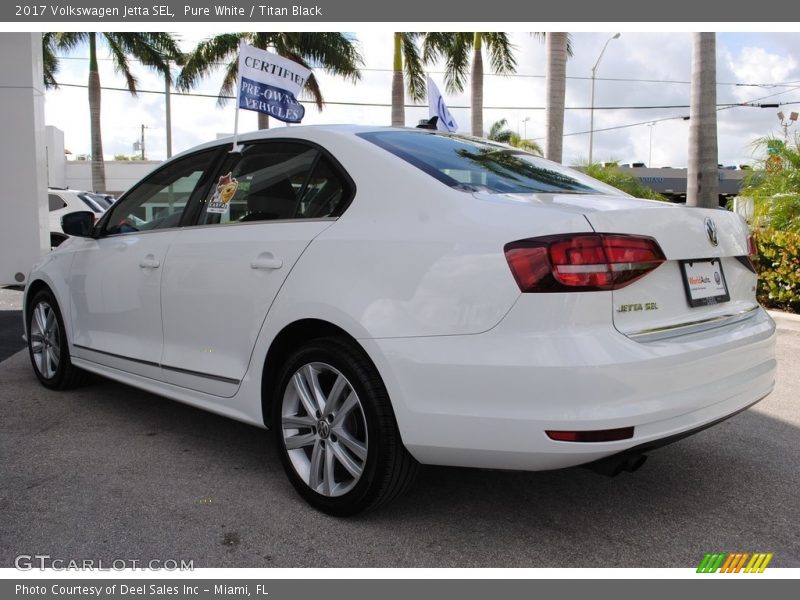 Pure White / Titan Black 2017 Volkswagen Jetta SEL