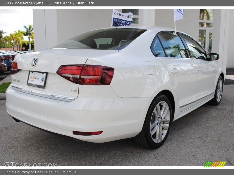 Pure White / Titan Black 2017 Volkswagen Jetta SEL