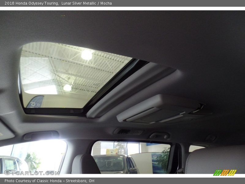 Lunar Silver Metallic / Mocha 2018 Honda Odyssey Touring