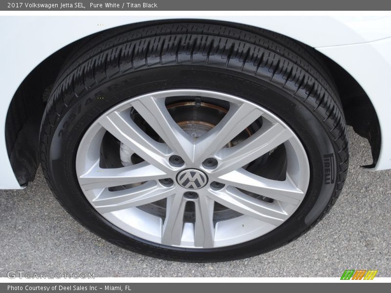 Pure White / Titan Black 2017 Volkswagen Jetta SEL