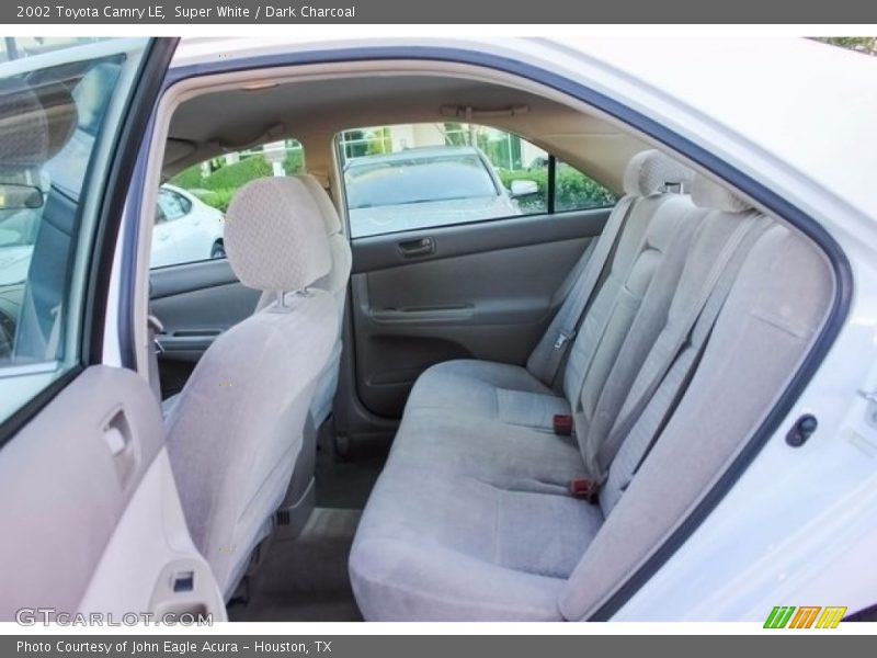 Super White / Dark Charcoal 2002 Toyota Camry LE