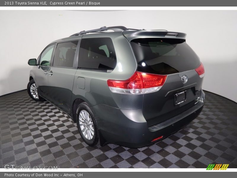 Cypress Green Pearl / Bisque 2013 Toyota Sienna XLE