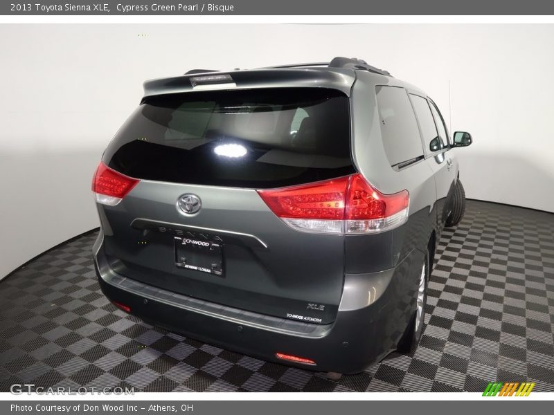 Cypress Green Pearl / Bisque 2013 Toyota Sienna XLE