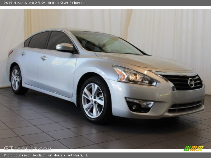 Brilliant Silver / Charcoal 2015 Nissan Altima 2.5 SV