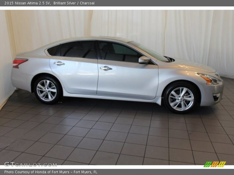 Brilliant Silver / Charcoal 2015 Nissan Altima 2.5 SV