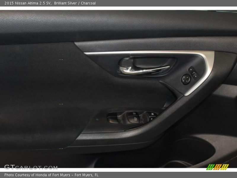Brilliant Silver / Charcoal 2015 Nissan Altima 2.5 SV