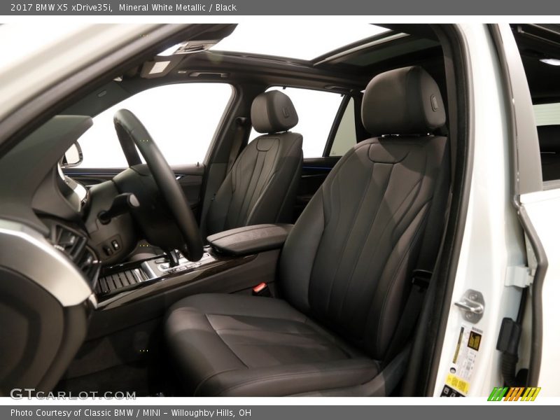 Mineral White Metallic / Black 2017 BMW X5 xDrive35i
