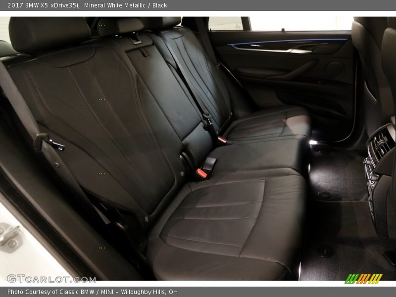 Mineral White Metallic / Black 2017 BMW X5 xDrive35i