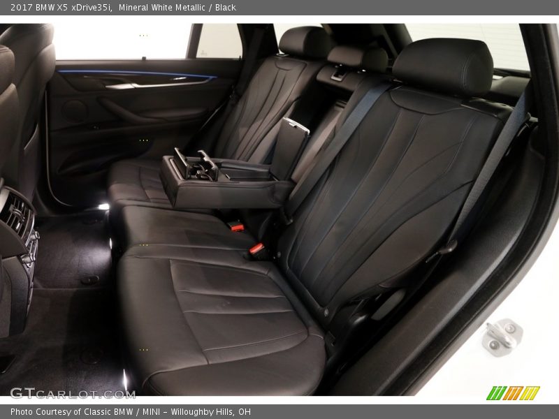Mineral White Metallic / Black 2017 BMW X5 xDrive35i