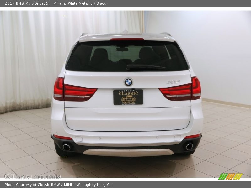 Mineral White Metallic / Black 2017 BMW X5 xDrive35i