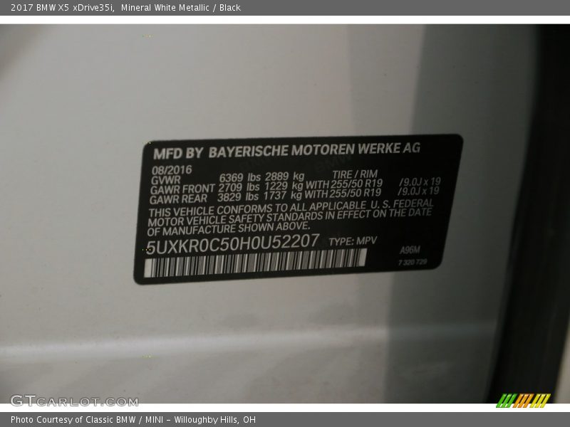 Mineral White Metallic / Black 2017 BMW X5 xDrive35i