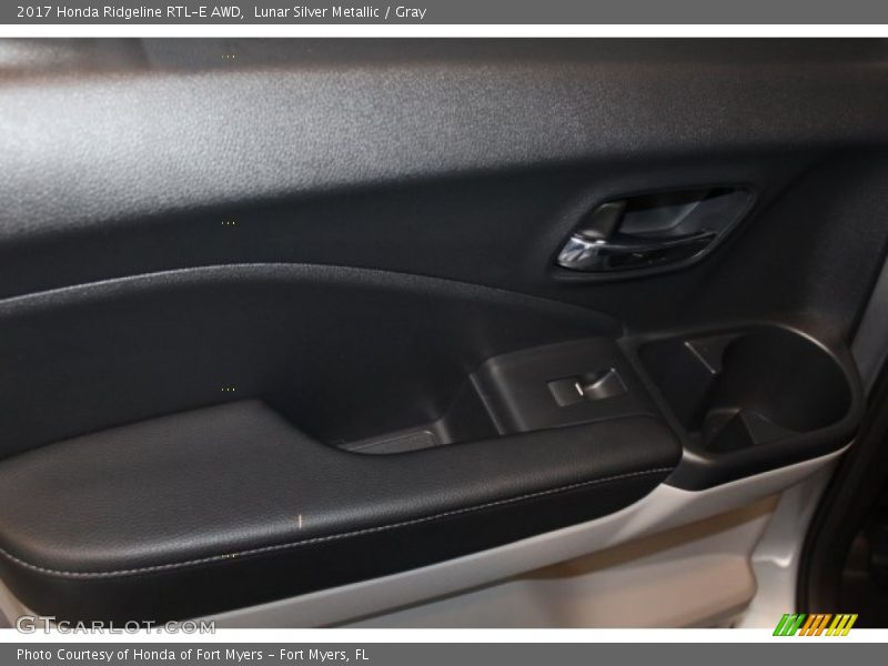 Lunar Silver Metallic / Gray 2017 Honda Ridgeline RTL-E AWD