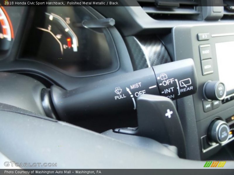 Controls of 2018 Civic Sport Hatchback