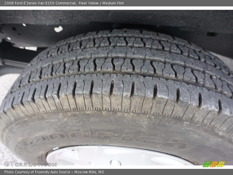 Fleet Yellow / Medium Flint 2008 Ford E Series Van E150 Commercial