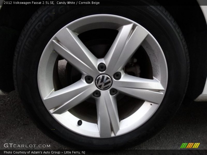 Candy White / Cornsilk Beige 2012 Volkswagen Passat 2.5L SE