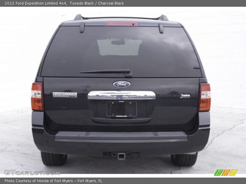 Tuxedo Black / Charcoal Black 2013 Ford Expedition Limited 4x4
