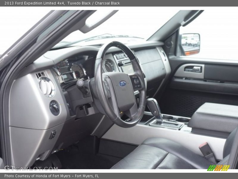 Tuxedo Black / Charcoal Black 2013 Ford Expedition Limited 4x4