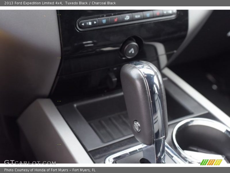 Tuxedo Black / Charcoal Black 2013 Ford Expedition Limited 4x4
