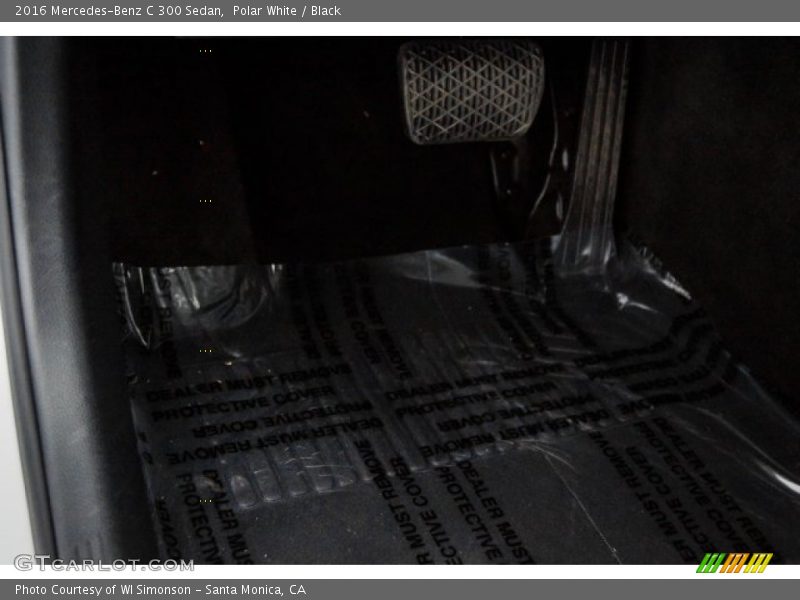 Polar White / Black 2016 Mercedes-Benz C 300 Sedan