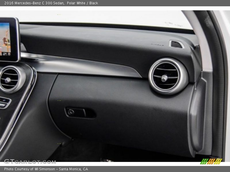 Polar White / Black 2016 Mercedes-Benz C 300 Sedan