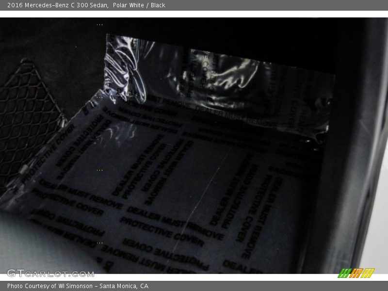 Polar White / Black 2016 Mercedes-Benz C 300 Sedan