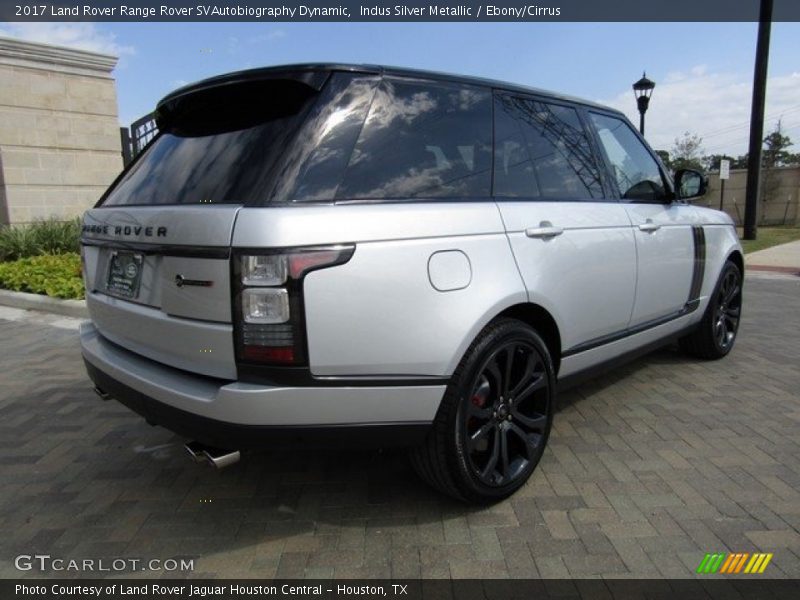 Indus Silver Metallic / Ebony/Cirrus 2017 Land Rover Range Rover SVAutobiography Dynamic