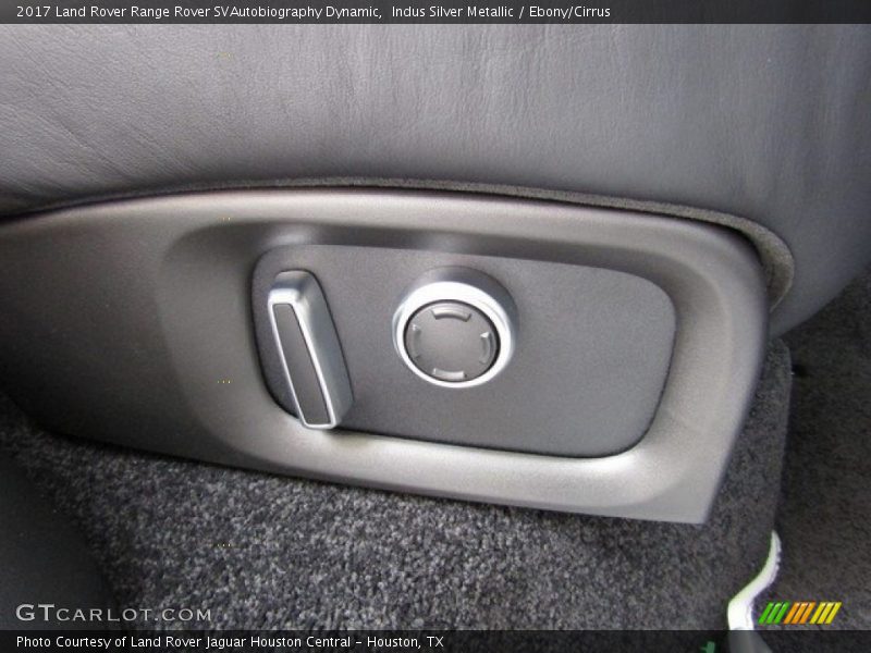 Indus Silver Metallic / Ebony/Cirrus 2017 Land Rover Range Rover SVAutobiography Dynamic